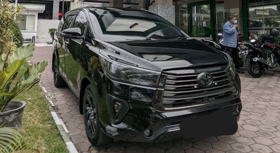 Innova Reborn Black